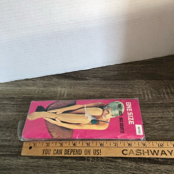 1970s NOS Beige Panty Hose - Picture 6 of 6